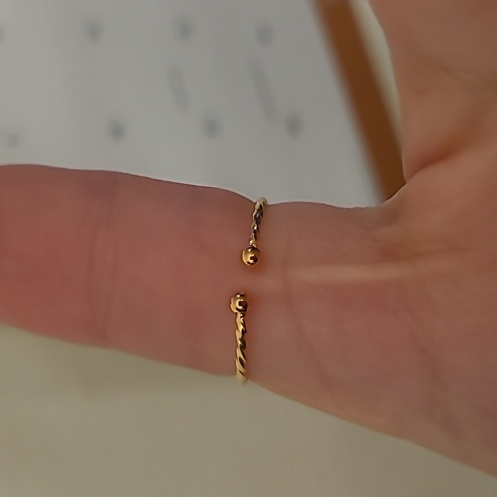 Free Size Bow Ring - Picture 5 of 6